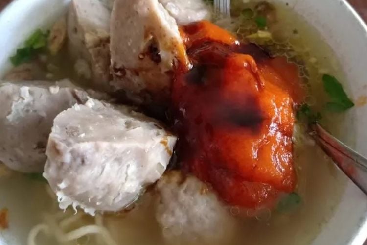 Bakso NJ: Rasa yang Menggigit di Jantung Cilacap