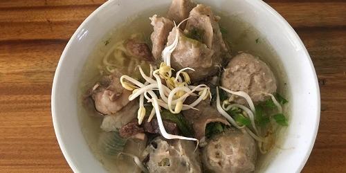 Roky's Goat Leg Soup: The Secret Flavor in Cilacap's Narrow Alley