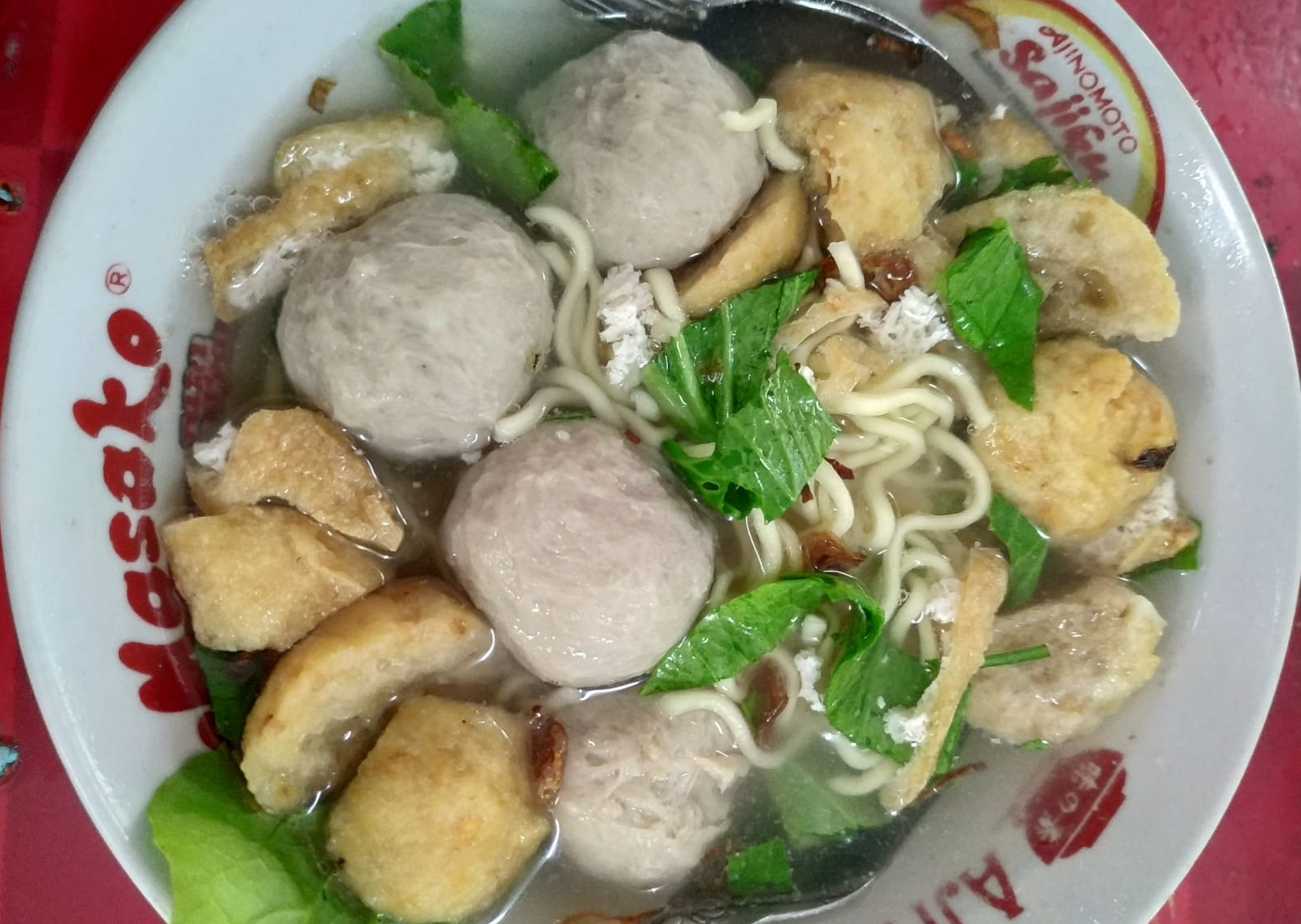 Rasa Bakso NJ: Kehangatan di Setiap Suapan di Jantung Cilacap